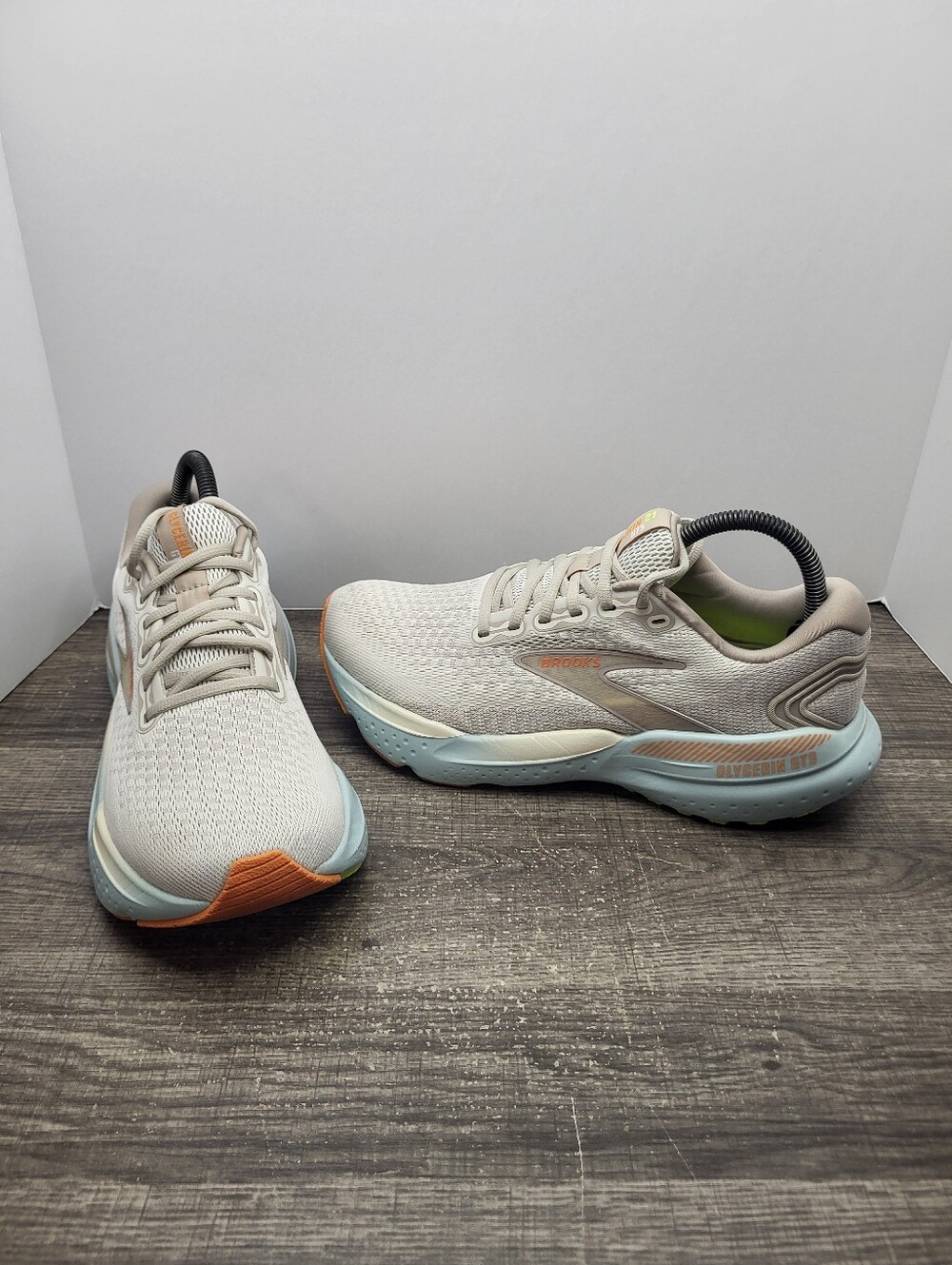 Brooks Glycerin GTS 21 Coconut Aqua Autumn Sunset Running Shoes Women's Size 9